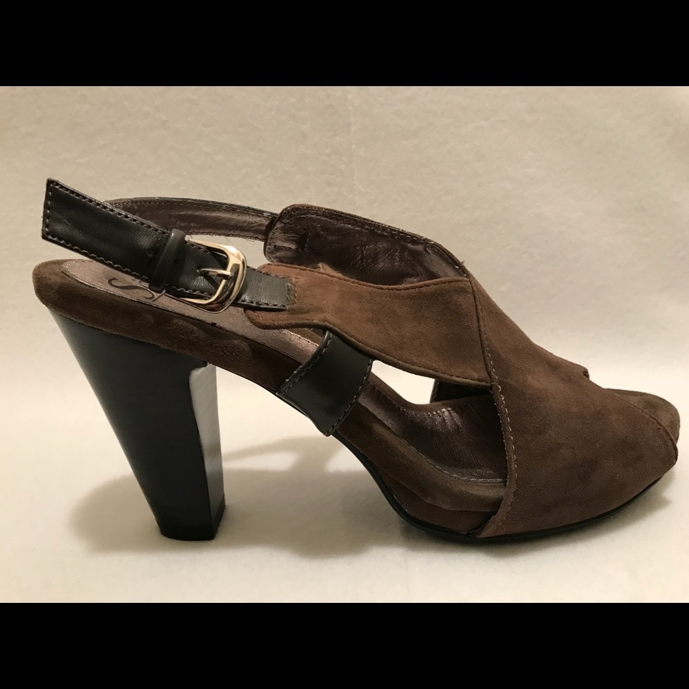 Sofft -Suede Taupe Platform Open Toe shoe size 10M